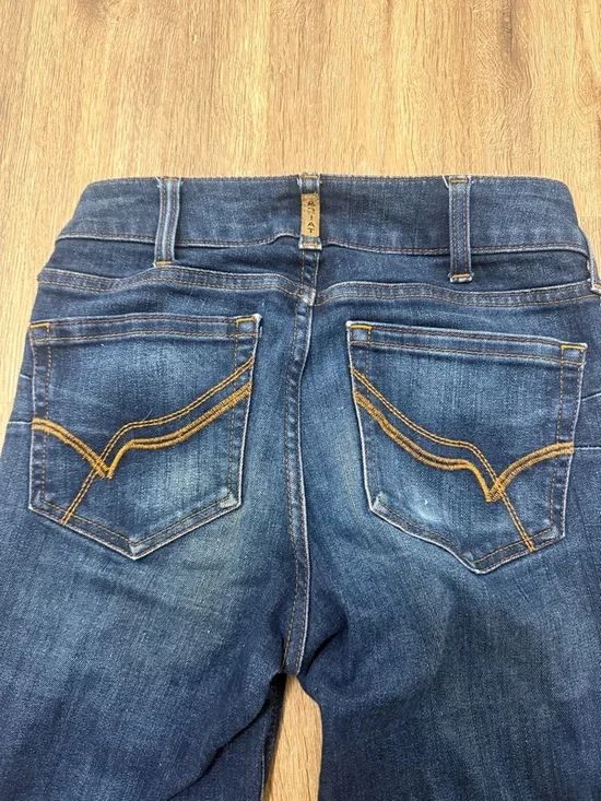 Ariat Women's R.E.A.L. Perfect Rise Yrises Flare Jeans - Picture 4 of 5